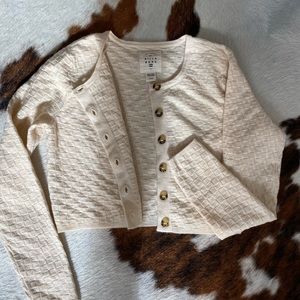 knit cropped sweater